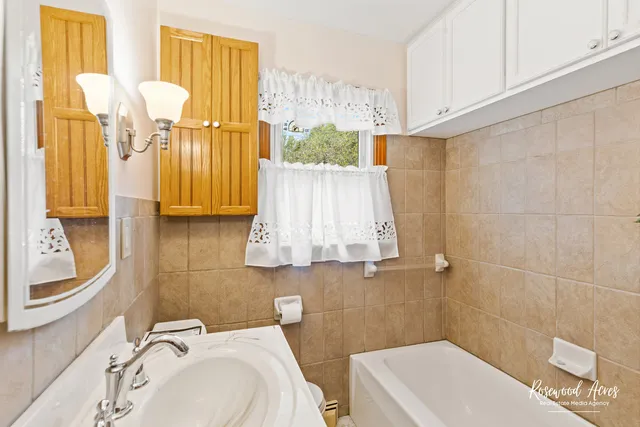 $215,000 | 311 South Cleveland Avenue, Bradley, IL 60915