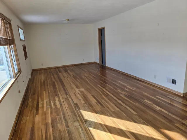 $140,000 | 1312 South State Street, Fairmont, MN 56031