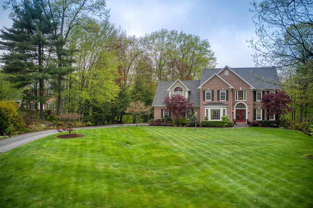 72 Newfane Road Bedford, NH 03110 - Photo 2 of 40