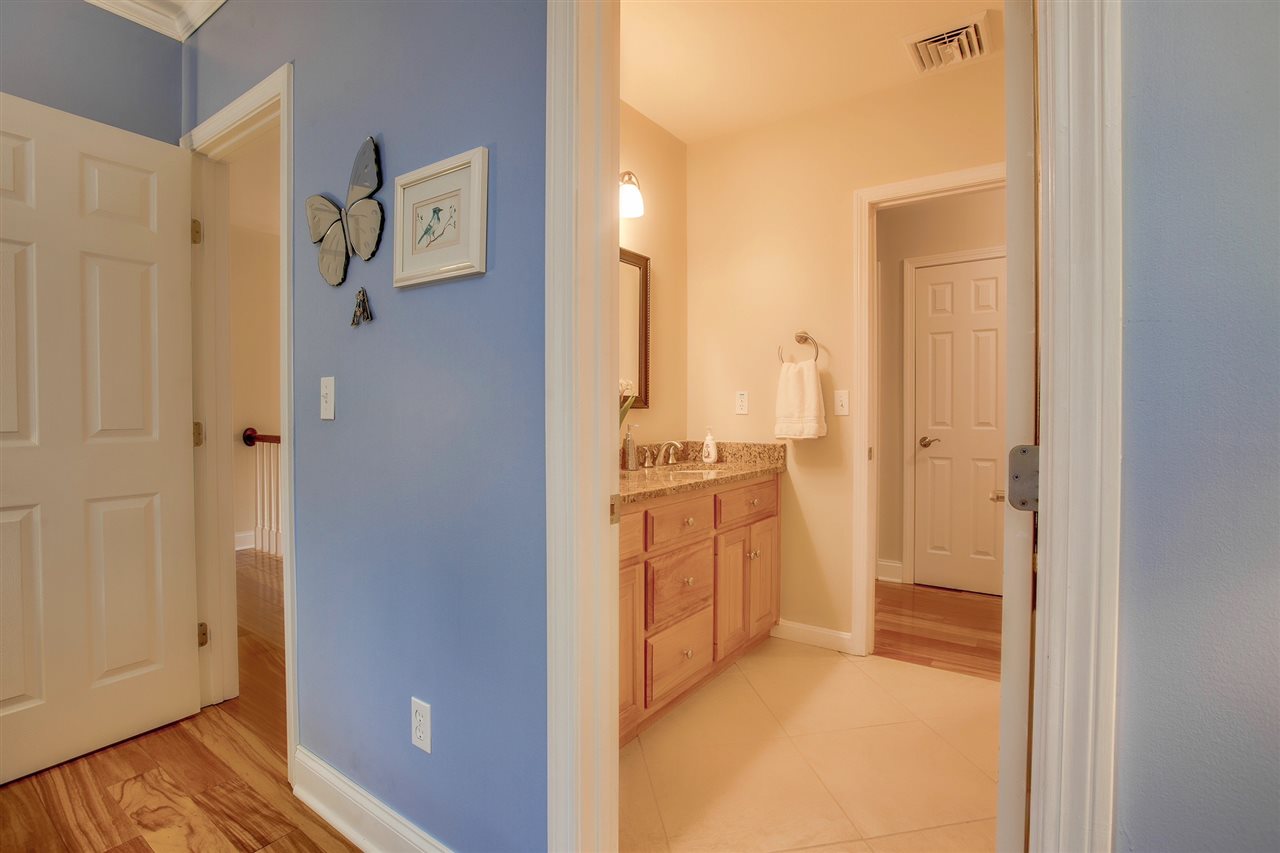 72 Newfane Road Bedford, NH 03110 - Photo 26 of 40