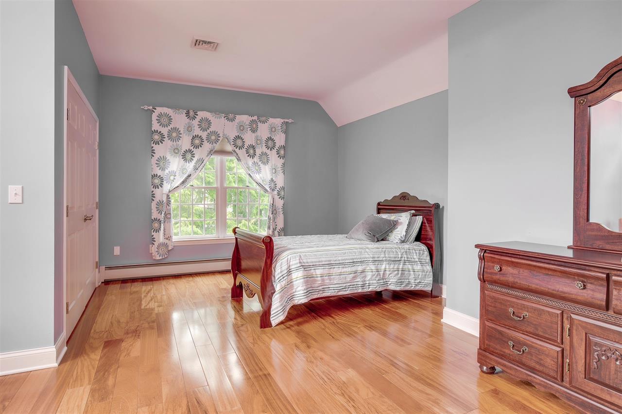 72 Newfane Road Bedford, NH 03110 - Photo 28 of 40