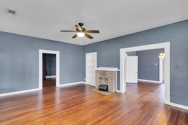 a view of livingroom with furniture and wooden floor