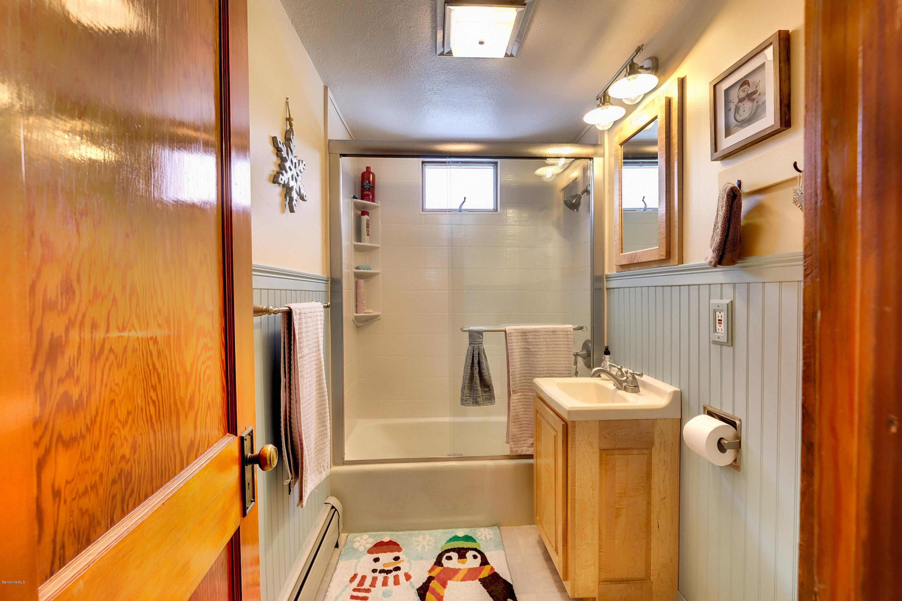 287 Notch Road North Adams, MA 01247 - Photo 25 of 29 BATHROOM