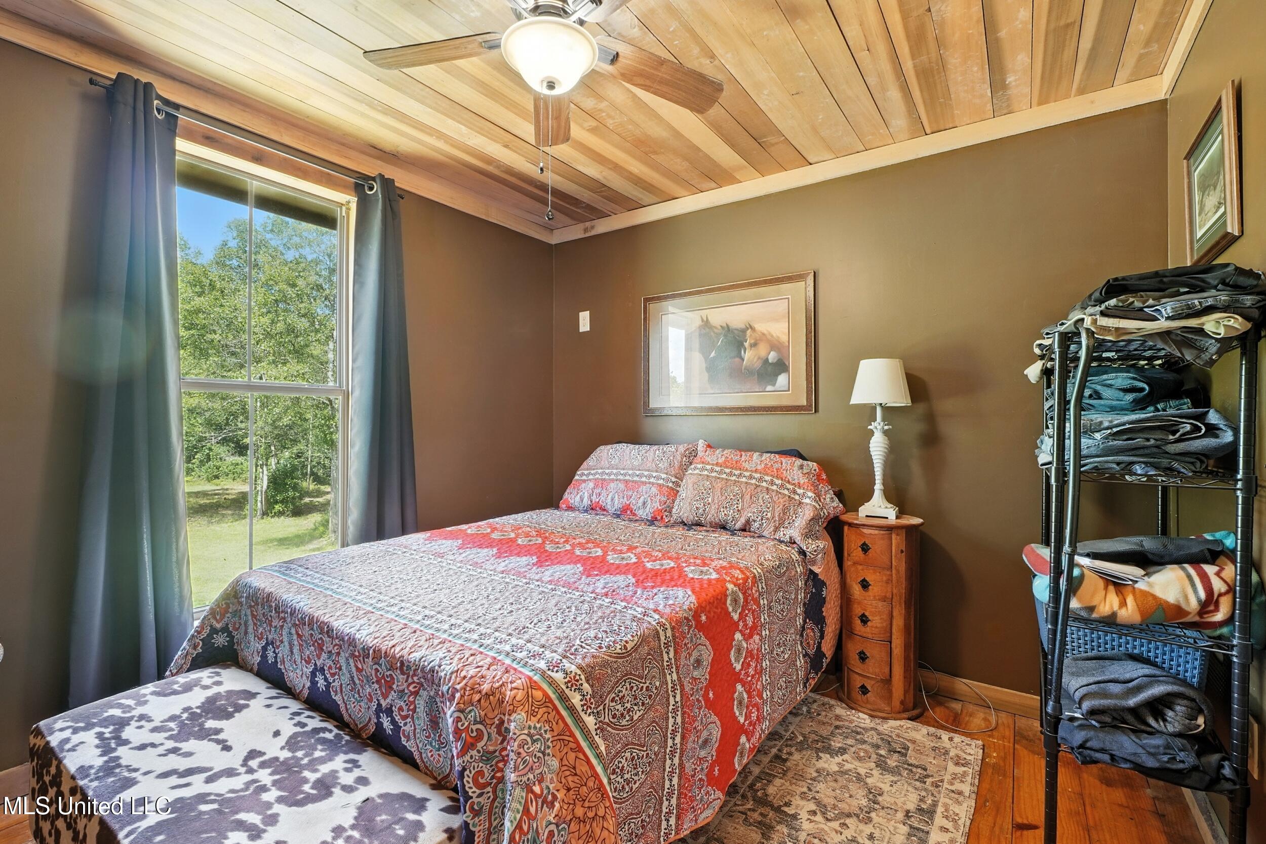 30 Jack Holston Road Lumberton, MS 39455 - Photo 11 of 49 11_bed 2