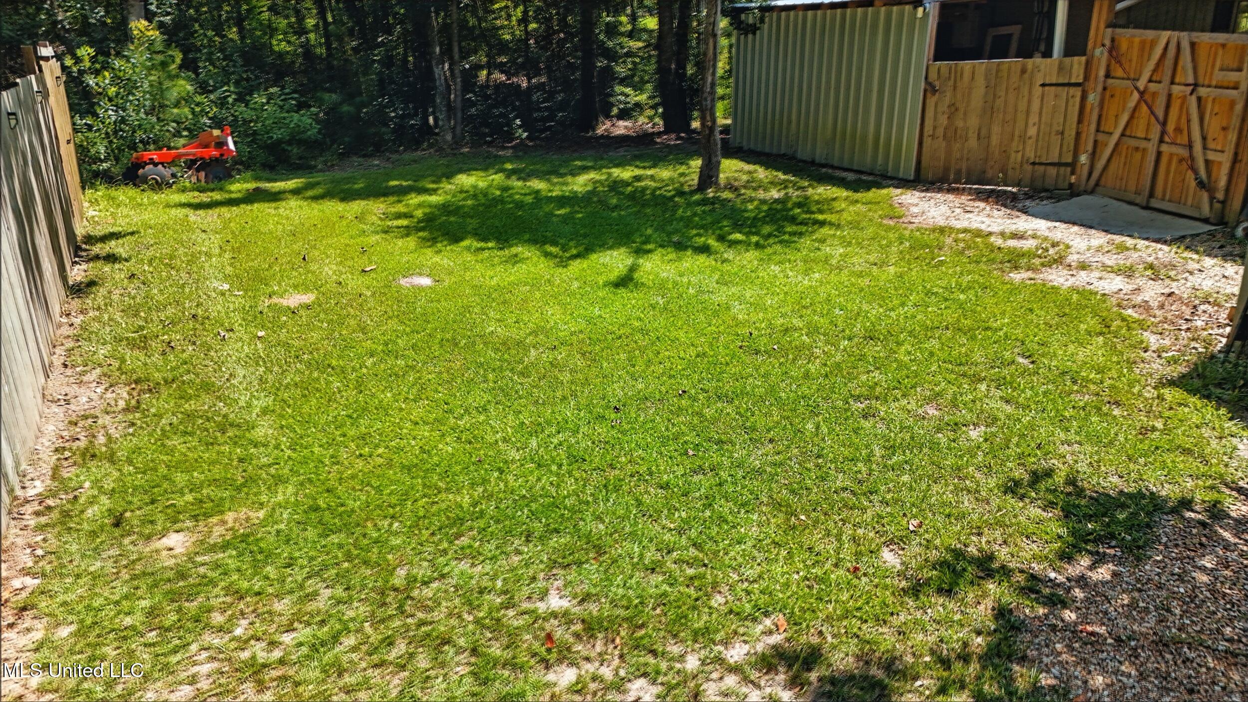 30 Jack Holston Road Lumberton, MS 39455 - Photo 35 of 49 35_guest back yard