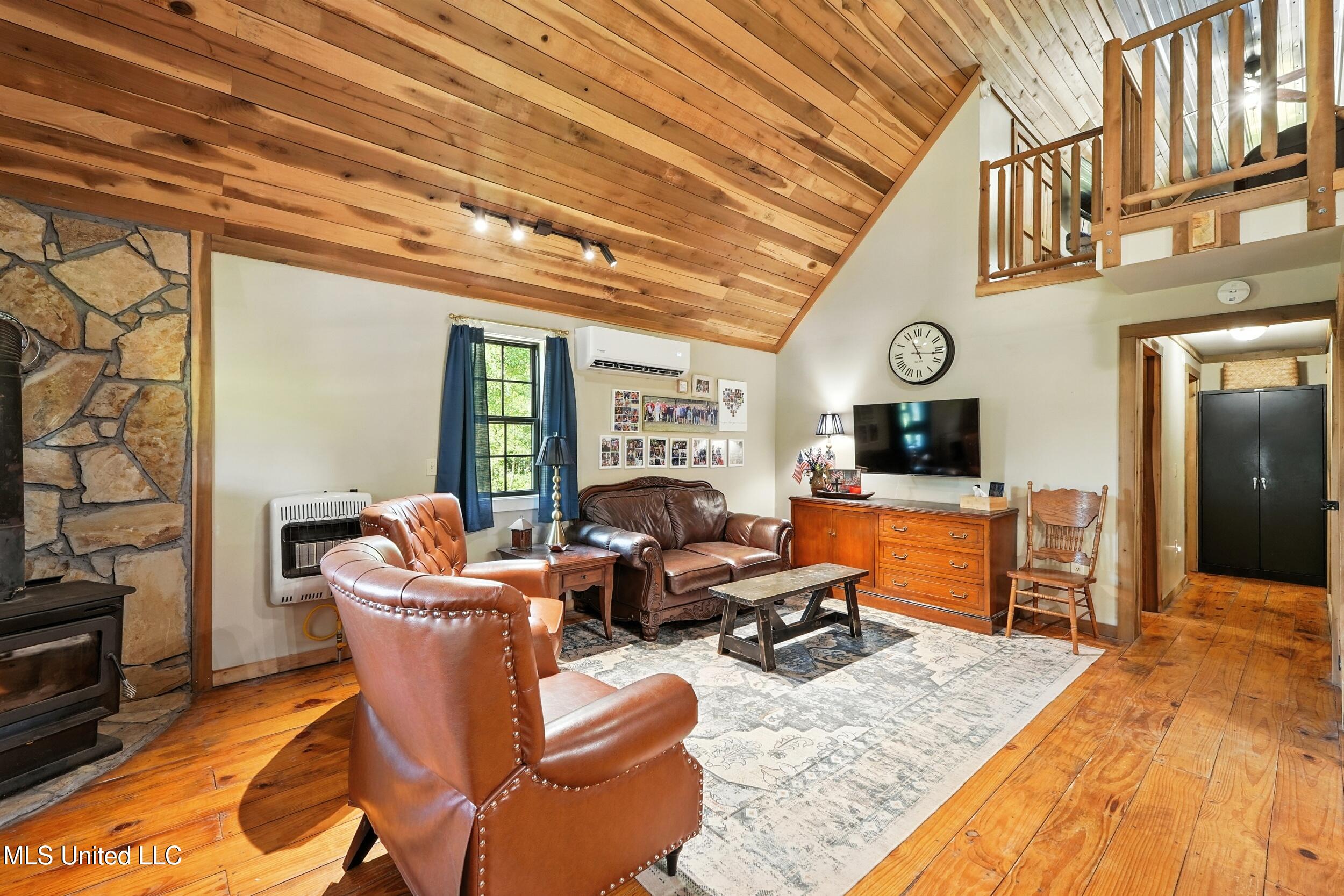 30 Jack Holston Road Lumberton, MS 39455 - Photo 7 of 49 7_living 1