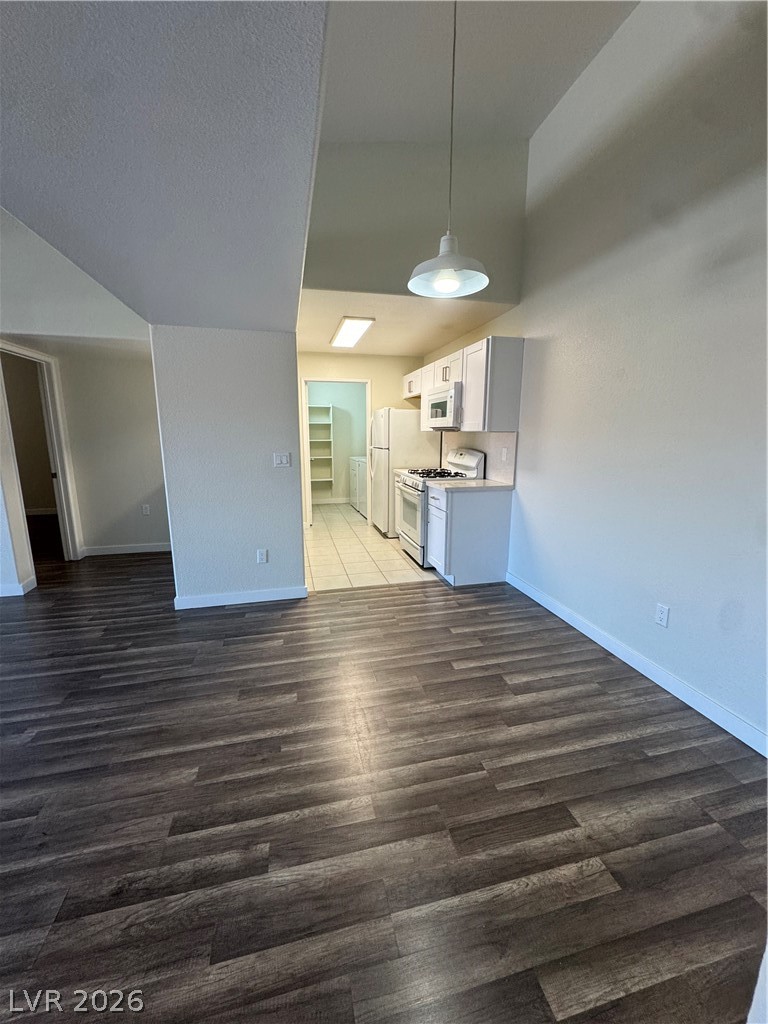 7885 West Flamingo Road, Unit 2059 Las Vegas, NV 89147 - Photo 3 of 17