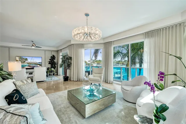 $1,999,000 | 516 Hendricks Isle, Unit 2C, Fort Lauderdale, FL 33301