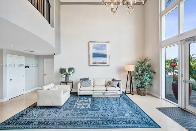 $1,999,000 | 516 Hendricks Isle, Unit 2C, Fort Lauderdale, FL 33301