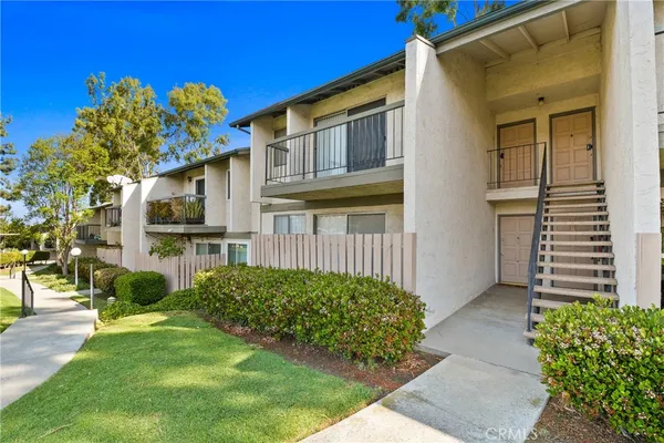 $375,000 | 2300 South Hacienda Boulevard, Unit B11, Hacienda Heights, CA 91745