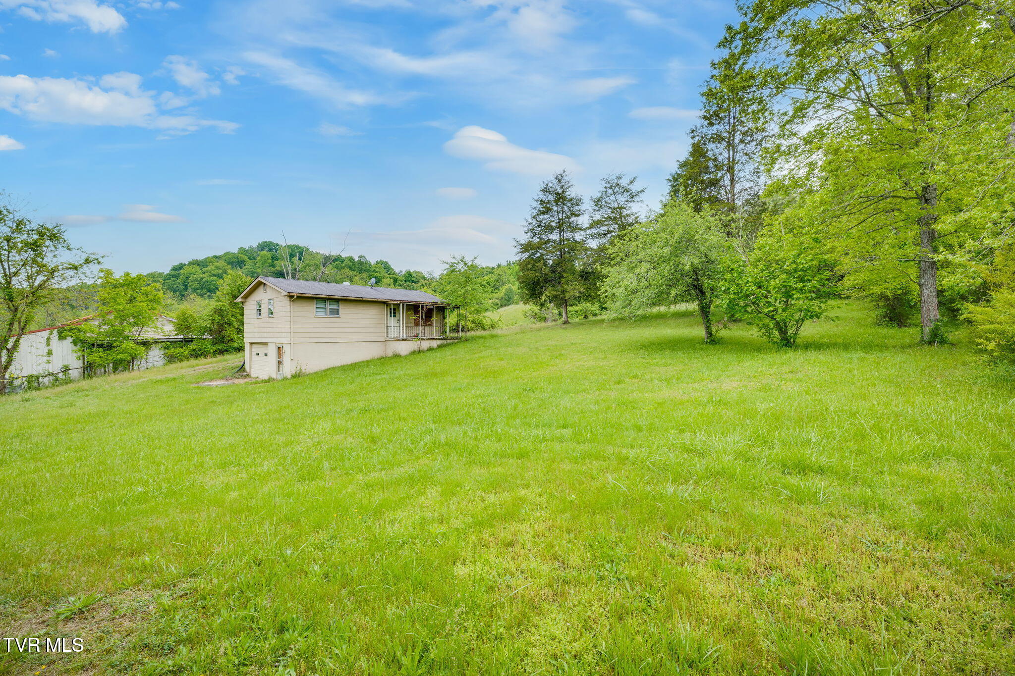 4136 Ridge Road Kingsport, TN 37660 - Photo 29 of 34 030