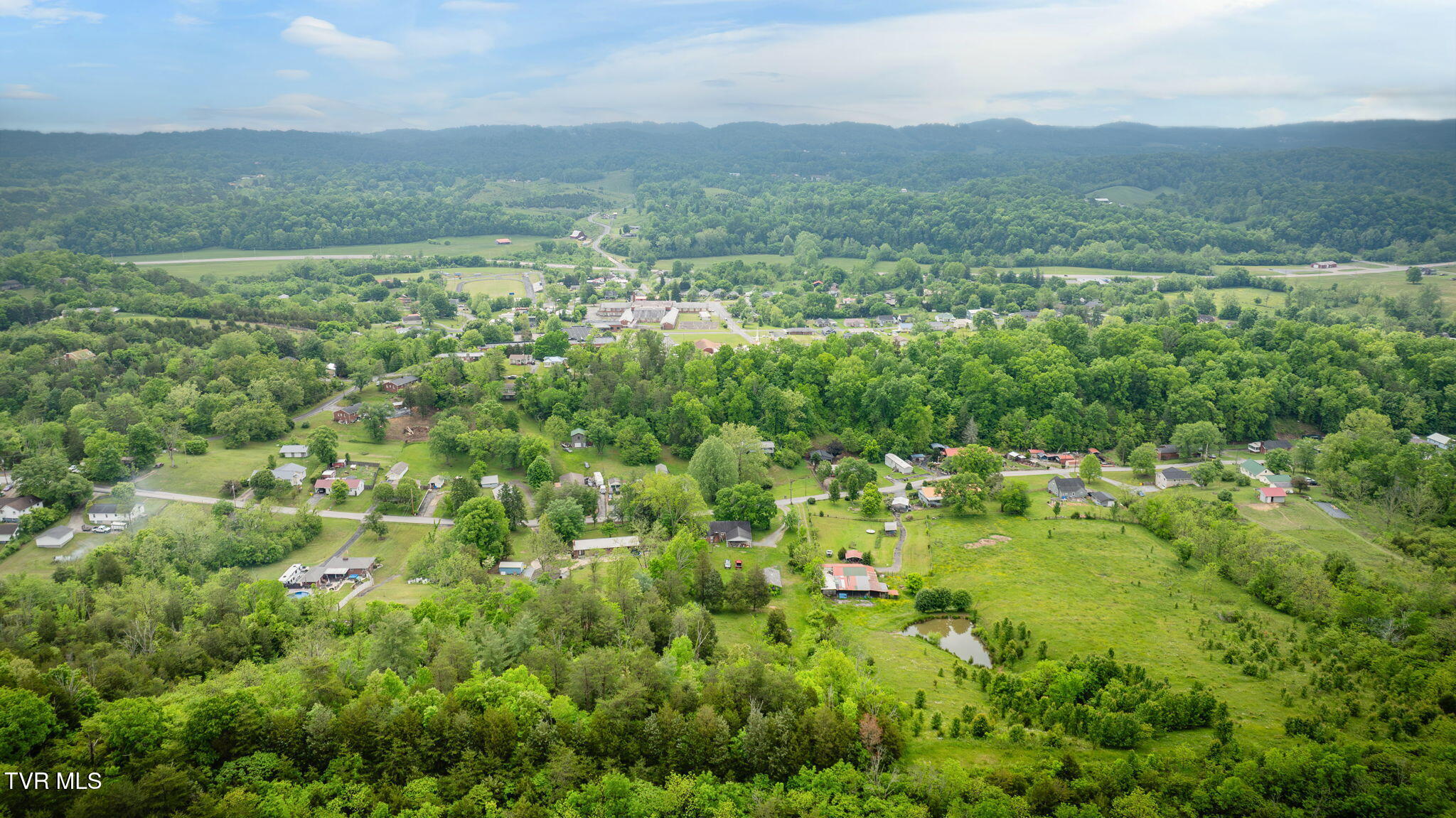 4136 Ridge Road Kingsport, TN 37660 - Photo 32 of 34 103