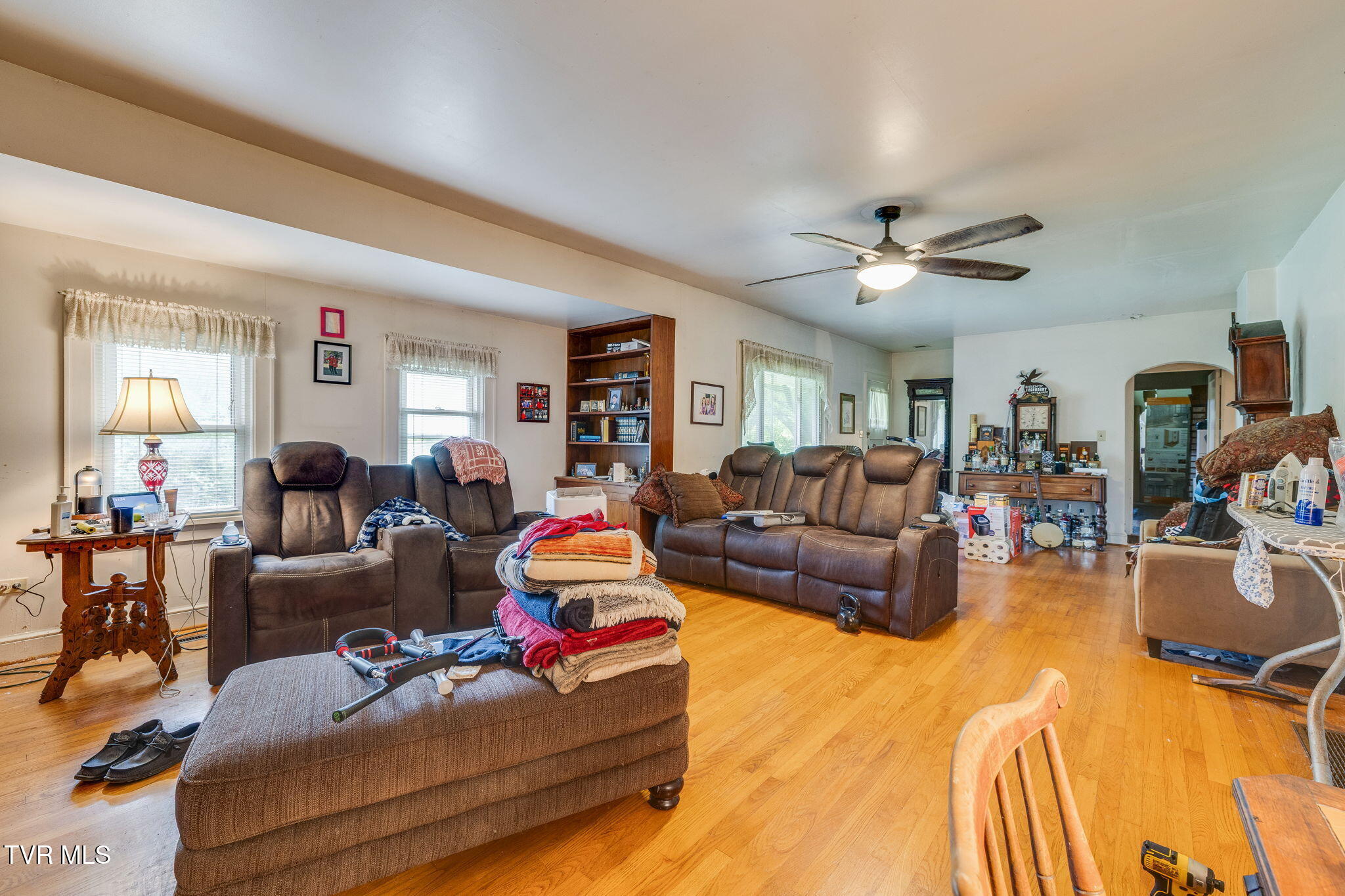 4136 Ridge Road Kingsport, TN 37660 - Photo 8 of 34 008