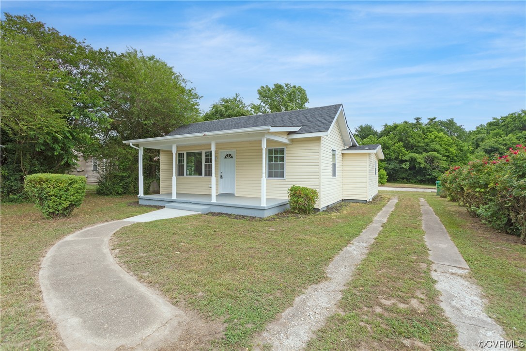 2440 Dupuy Road Petersburg, VA 23803 - Photo 2 of 25 a view of a house with a yard