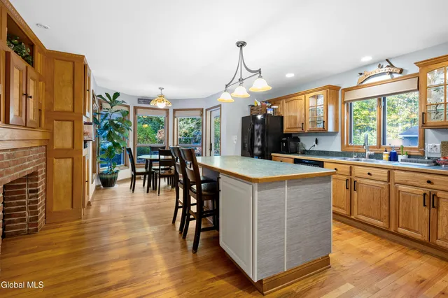 $895,000 | 28 Bog Meadow Run, Saratoga Springs, NY 12866