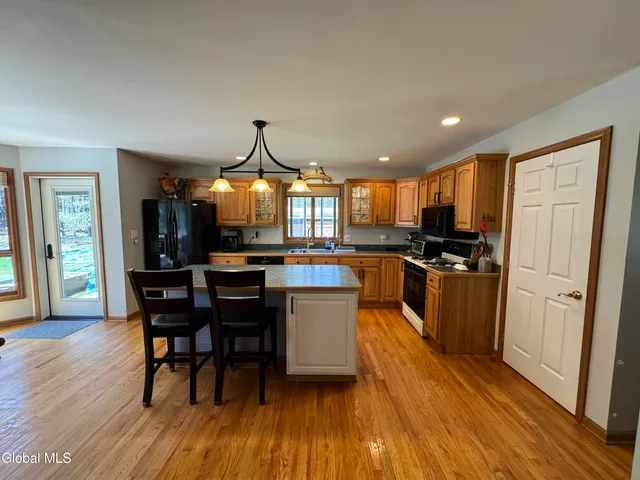 $895,000 | 28 Bog Meadow Run, Saratoga Springs, NY 12866