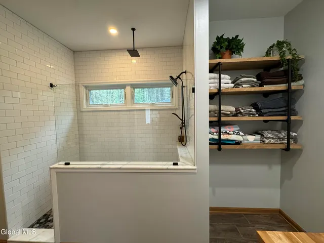 $895,000 | 28 Bog Meadow Run, Saratoga Springs, NY 12866