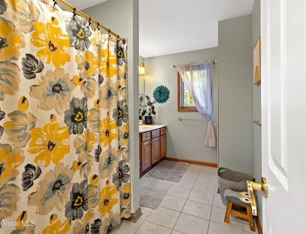 $895,000 | 28 Bog Meadow Run, Saratoga Springs, NY 12866