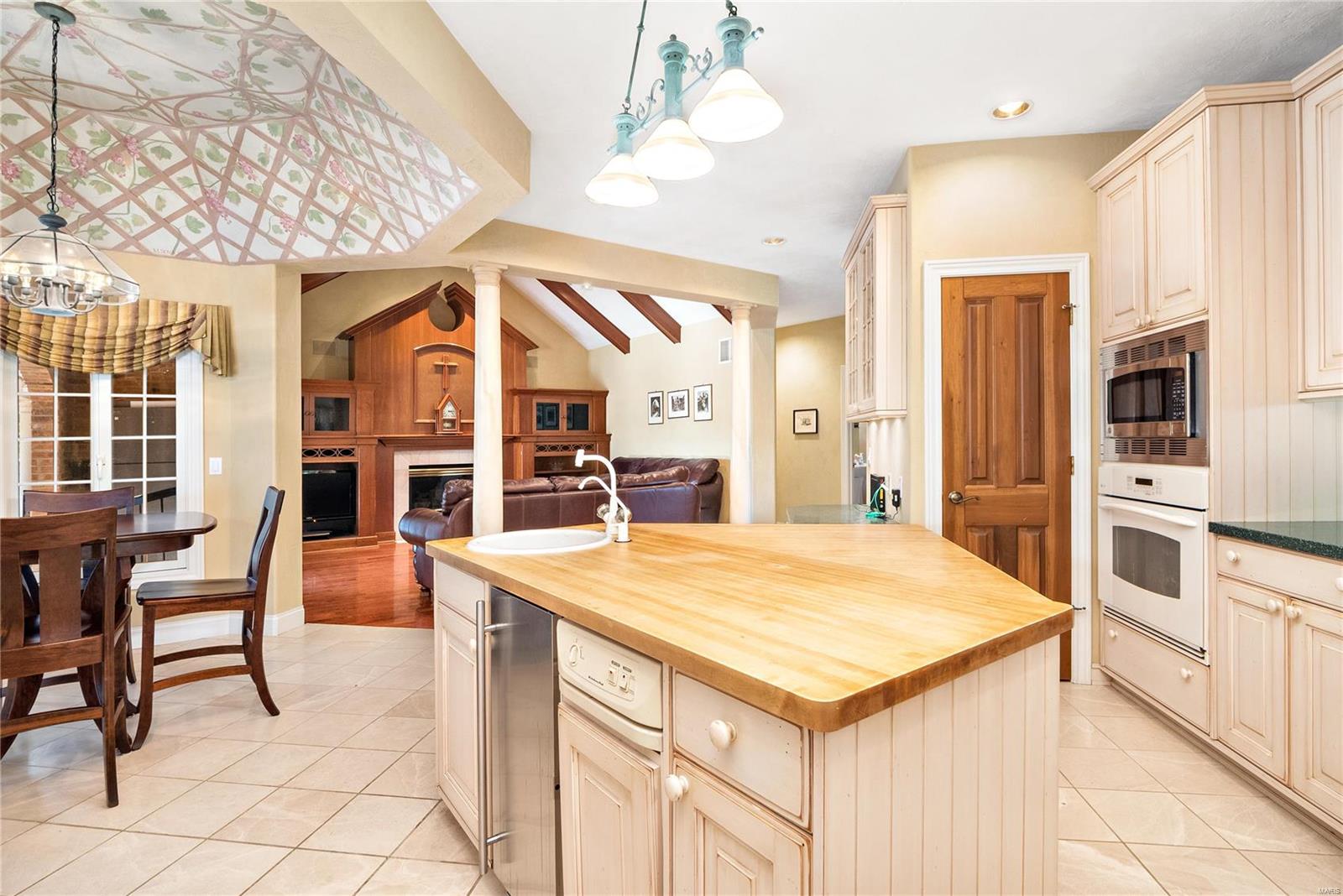 1078 Meadowsong Road Lebanon, IL 62254 - Photo 25 of 59