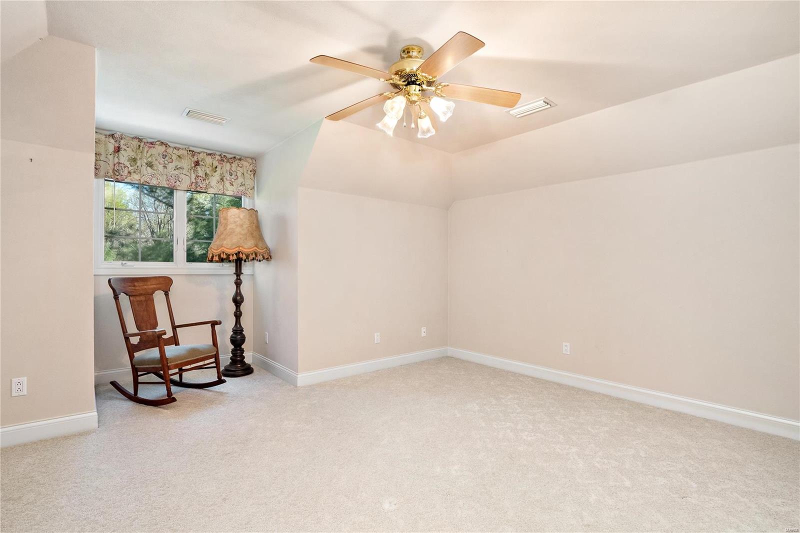 1078 Meadowsong Road Lebanon, IL 62254 - Photo 37 of 59