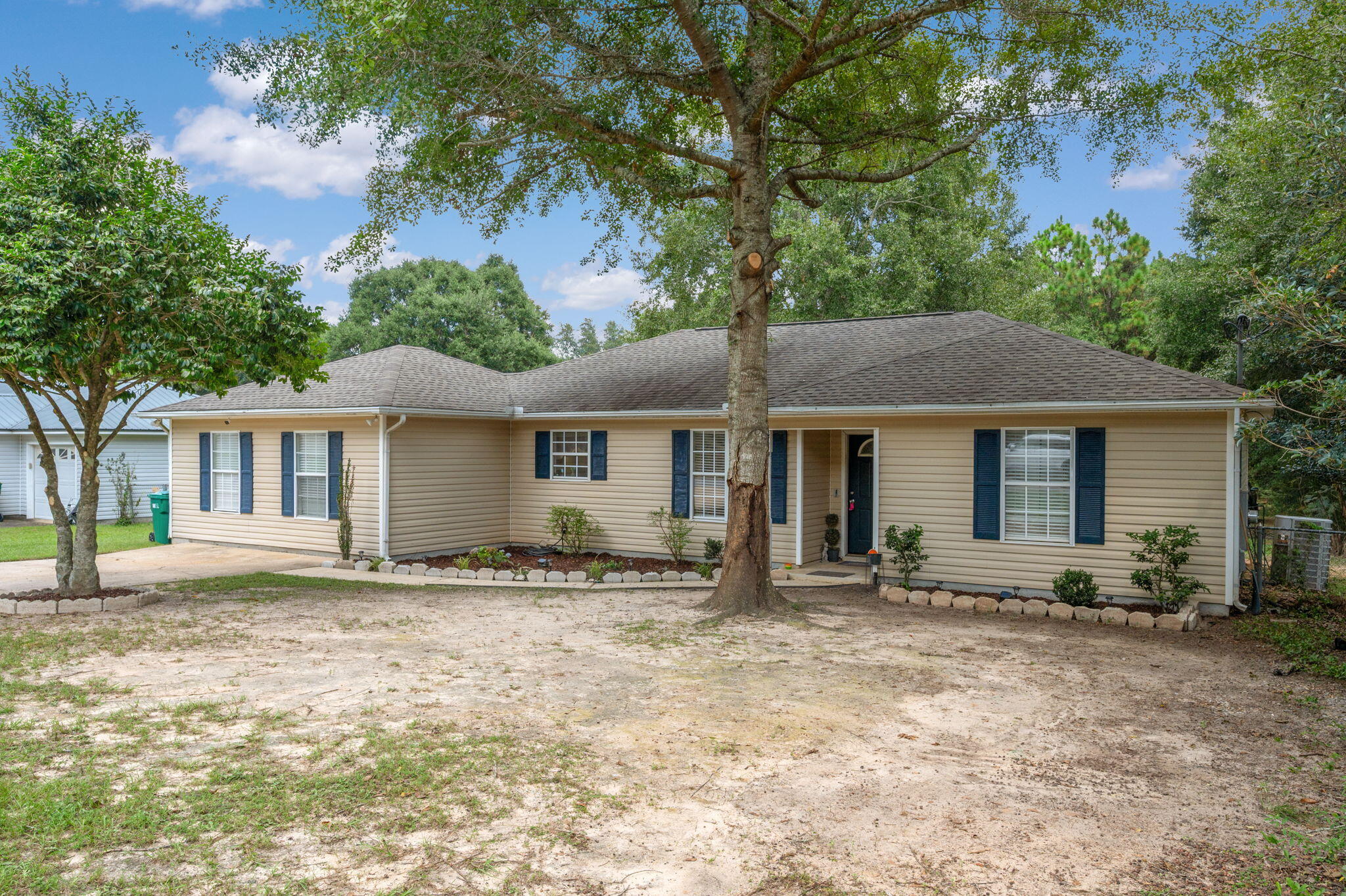 6139 Old Hickory Road Crestview, FL 32539 - Photo 3 of 24 3-web-or-mls-6139-old-hickory-rd