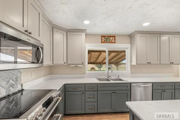 $799,000 | 9898 North 35th West, Idaho Falls, ID 83402