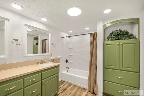 $799,000 | 9898 North 35th West, Idaho Falls, ID 83402