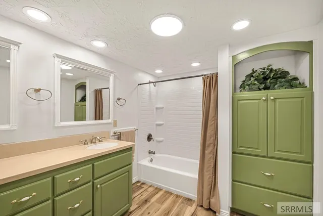 $799,000 | 9898 North 35th West, Idaho Falls, ID 83402