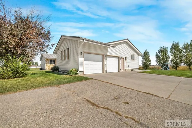 $799,000 | 9898 North 35th West, Idaho Falls, ID 83402