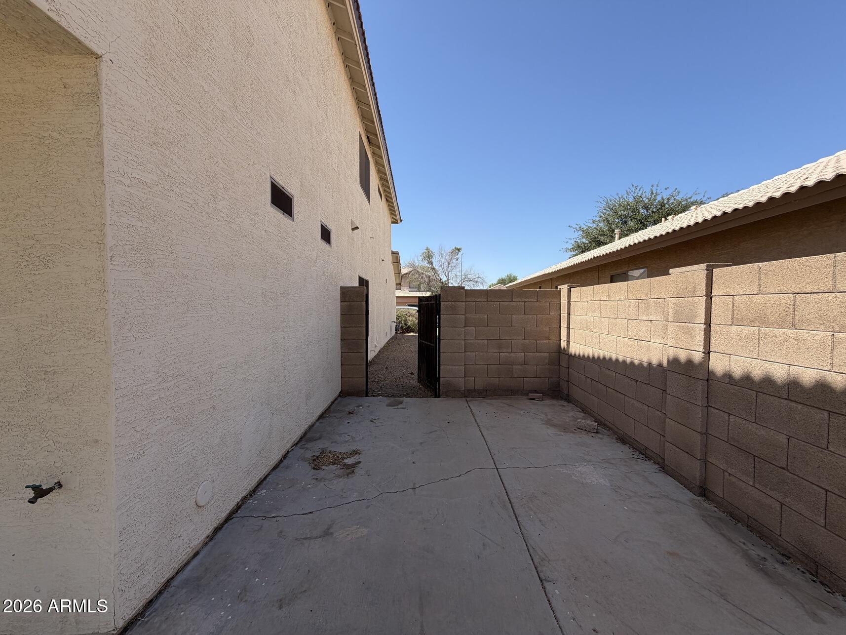 10807 West Monte Vista Road Avondale, AZ 85392 - Photo 9 of 33