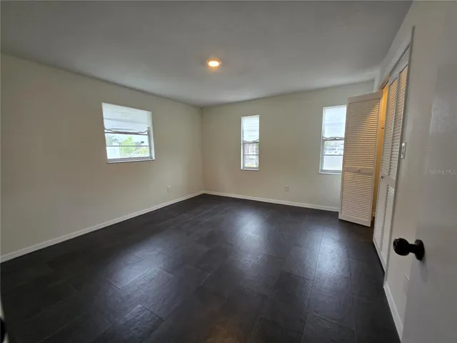 $3,000 | 5611 6th Street, Zephyrhills, FL 33542