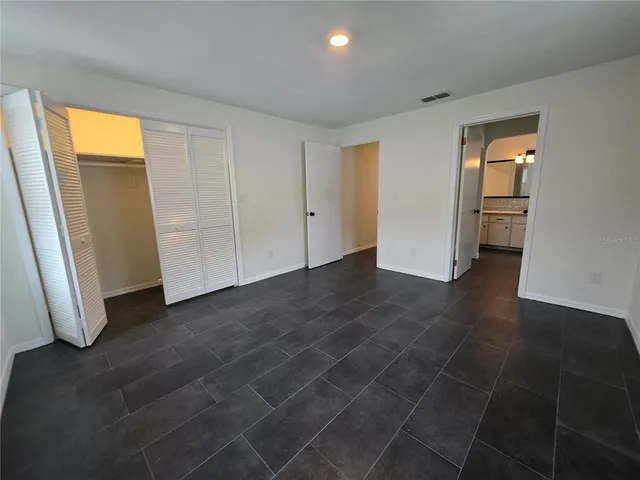 $3,000 | 5611 6th Street, Zephyrhills, FL 33542