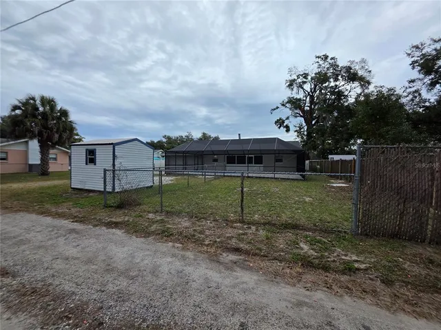 $3,000 | 5611 6th Street, Zephyrhills, FL 33542