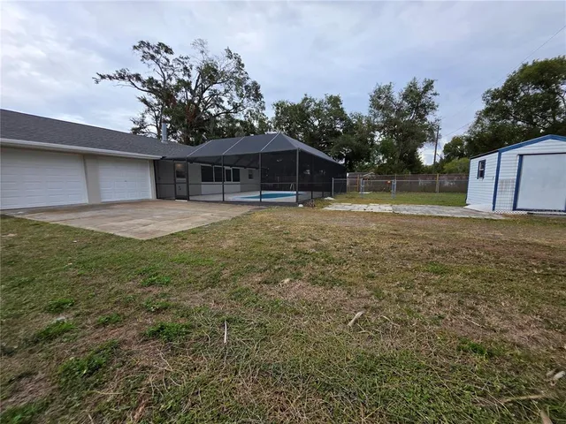 $3,000 | 5611 6th Street, Zephyrhills, FL 33542