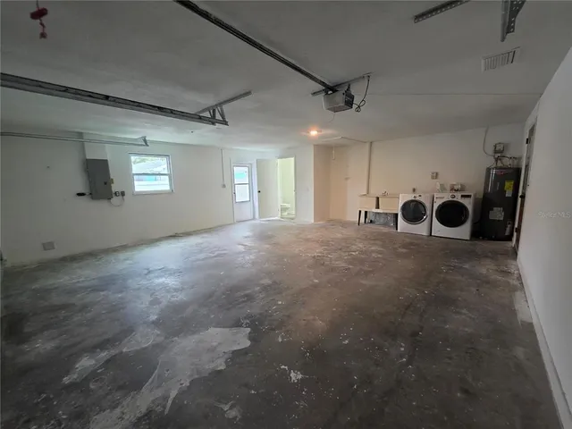 $3,000 | 5611 6th Street, Zephyrhills, FL 33542