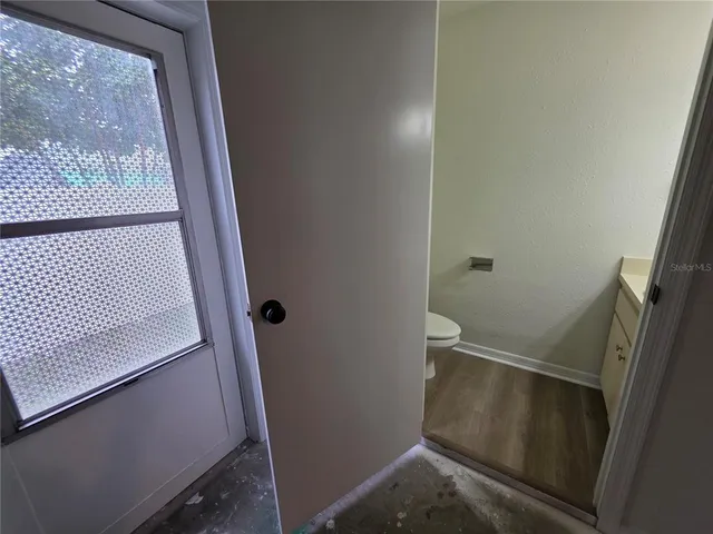 $3,000 | 5611 6th Street, Zephyrhills, FL 33542