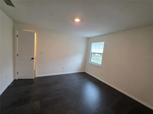 $3,000 | 5611 6th Street, Zephyrhills, FL 33542