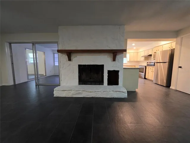 $3,000 | 5611 6th Street, Zephyrhills, FL 33542