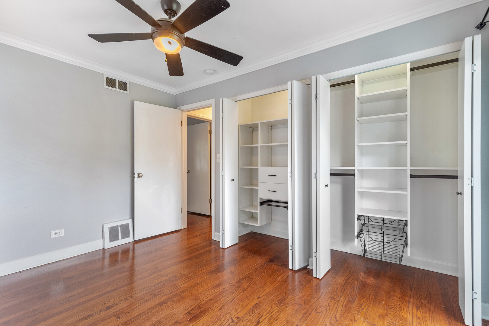 17 North Pine Street Mount Prospect, IL 60056 - Photo 16 of 32 a view of empty room with wooden floor