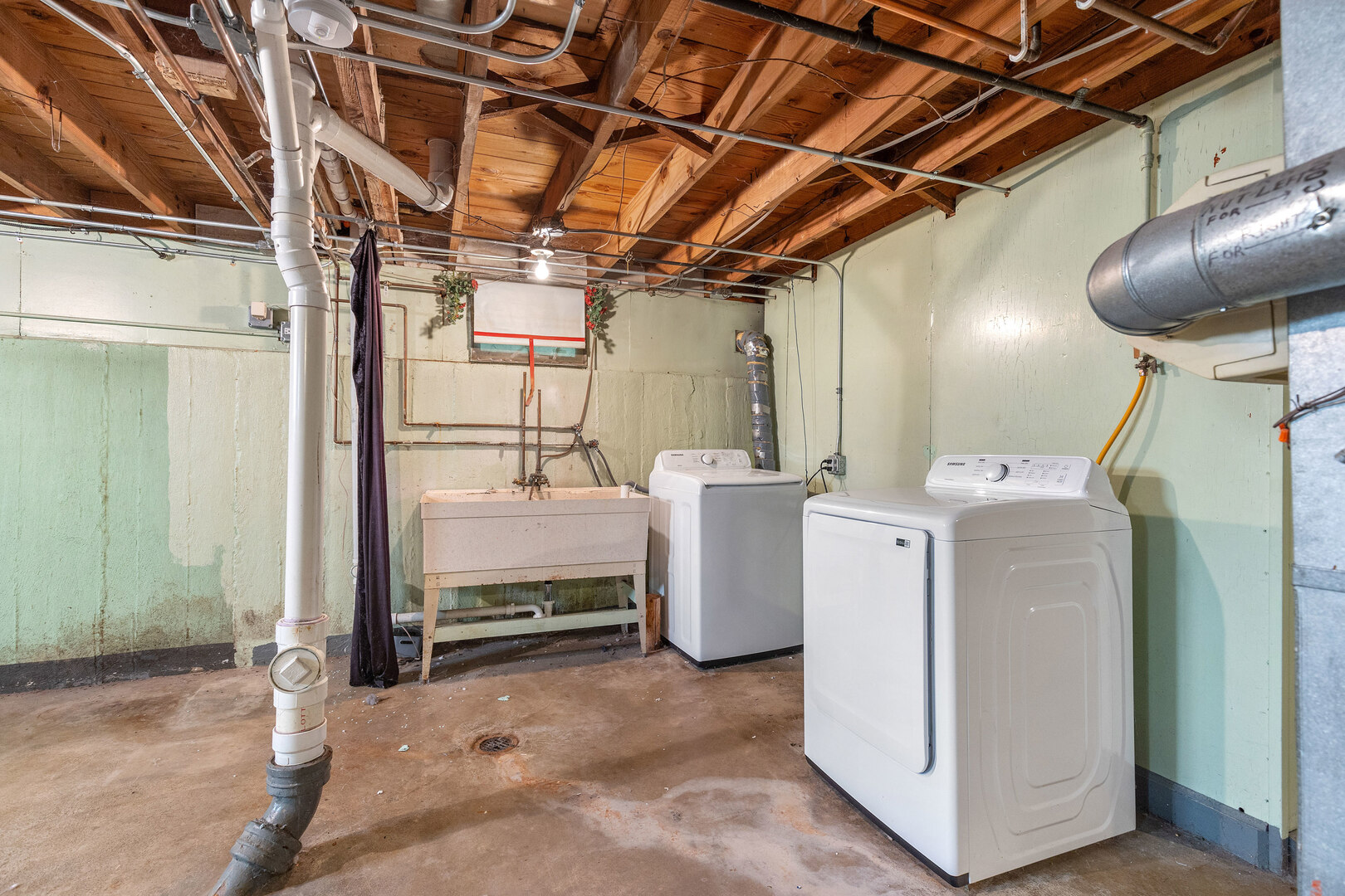 17 North Pine Street Mount Prospect, IL 60056 - Photo 20 of 32 a utility room with dryer and washer