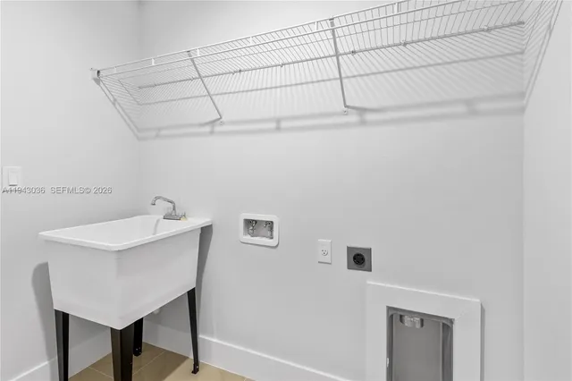 a view of utility room