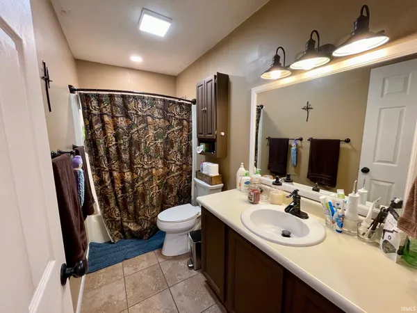 $245,900 | 17132 Tomahawk Trail, Plymouth, IN 46563