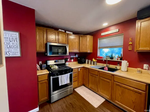 $245,900 | 17132 Tomahawk Trail, Plymouth, IN 46563