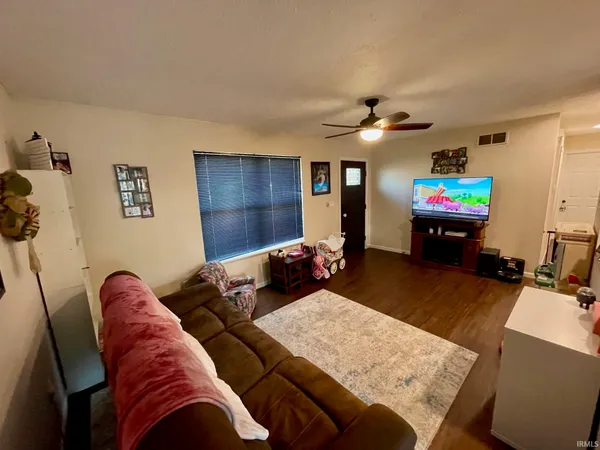 $245,900 | 17132 Tomahawk Trail, Plymouth, IN 46563