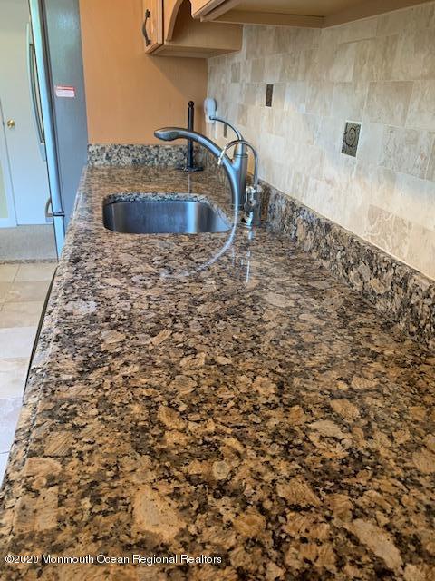 398 Brookview Court Howell, NJ 07731 - Photo 7 of 37 Granite counter