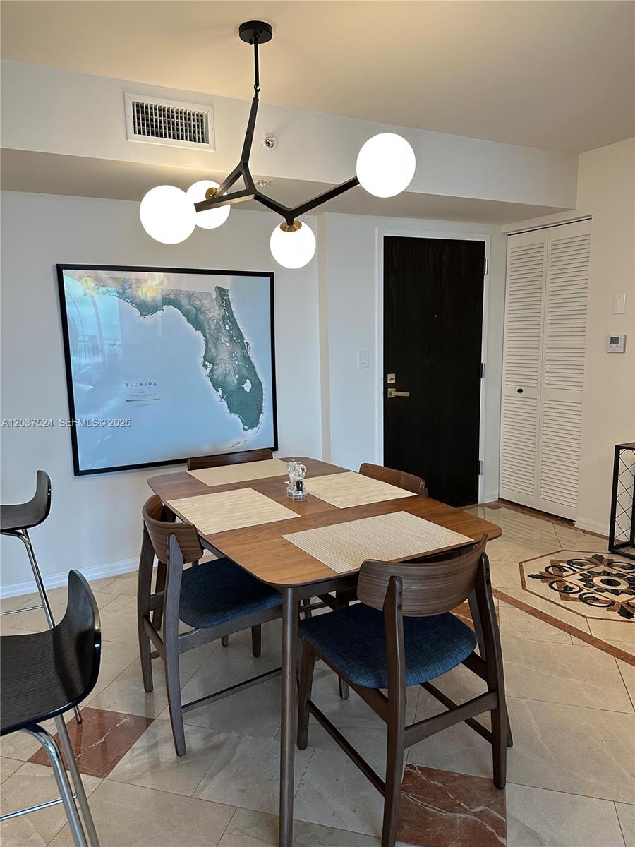 90 Alton Road, Unit 2809 Miami Beach, FL 33139 - Photo 5 of 28