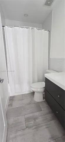 $5,950 | 3823 Thomas Avenue, Miami, FL 33133