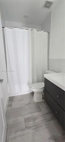 $5,950 | 3823 Thomas Avenue, Miami, FL 33133