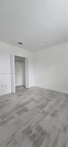 $5,950 | 3823 Thomas Avenue, Miami, FL 33133