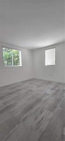 $5,950 | 3823 Thomas Avenue, Miami, FL 33133